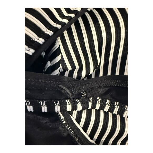 Lands' End One Piece Swimsuit Striped Red White Blue Size 18 - Picture 13 of 15